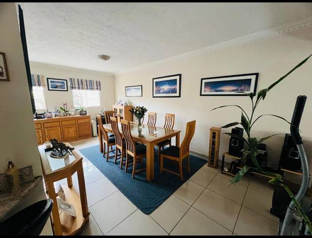 3 BEDROOM TOWNHOUSE FOR SALE IN EDEN GLEN